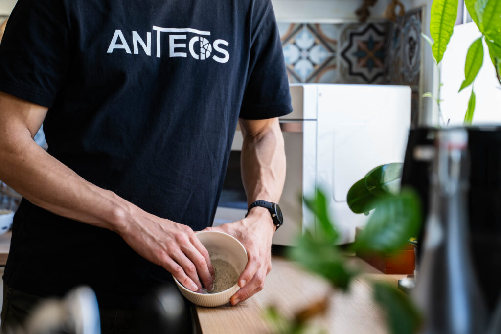 Préparation d’un cataplasme d’argile verte pour le bas-ventre